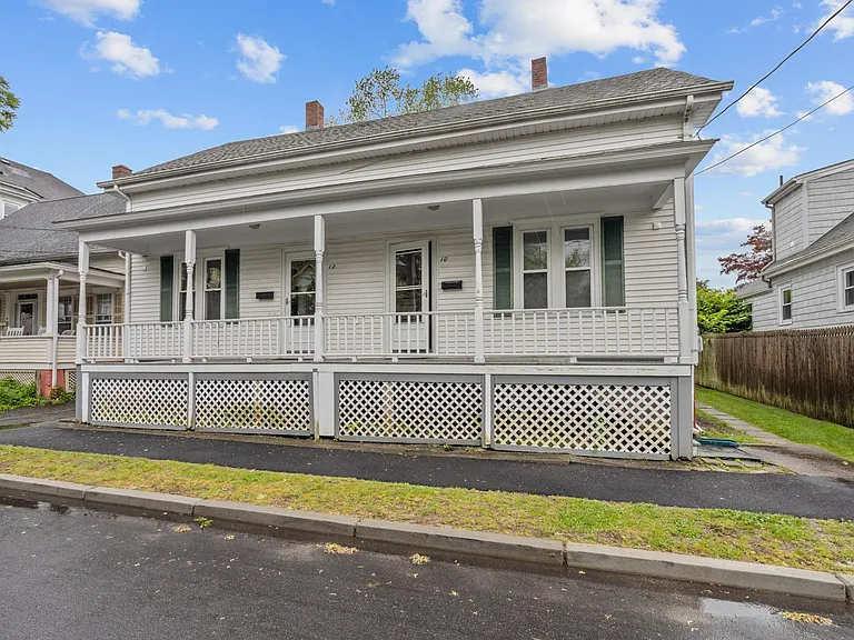10 Lincoln Ave — Photo 1
