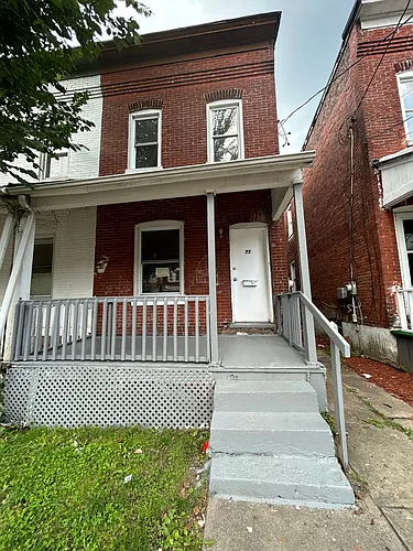 77 Race St Photo 1