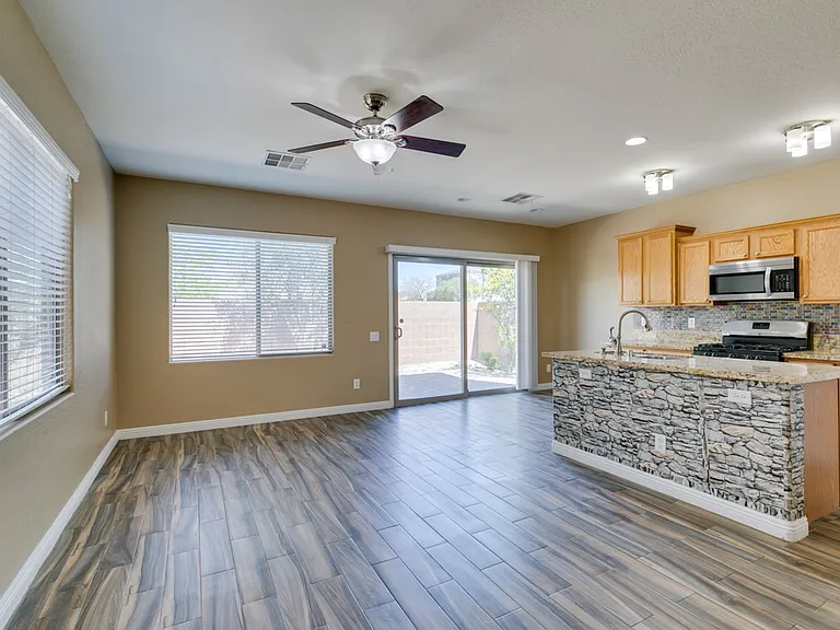 8944 Bandinella Ave — Photo 15