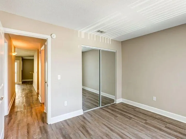 Garden Grove Apartments — Photo 6
