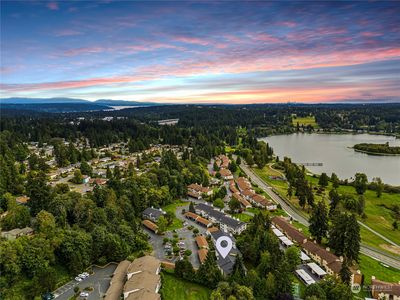 23401 Lakeview Drive UNIT J102, Mountlake Terrace, WA, 98043