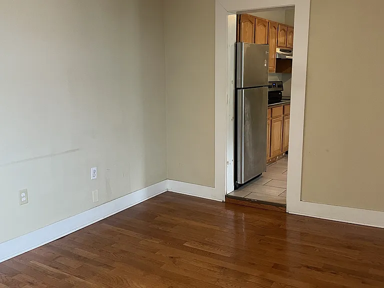 71 N Main St — Photo 23