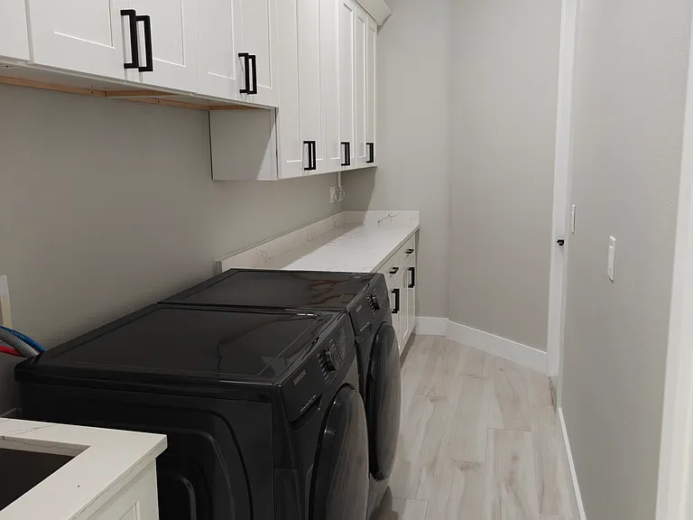 9138 Hillburn Ter — Photo 10