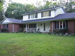 520 County Line Rd, Gates Mills, OH 44040