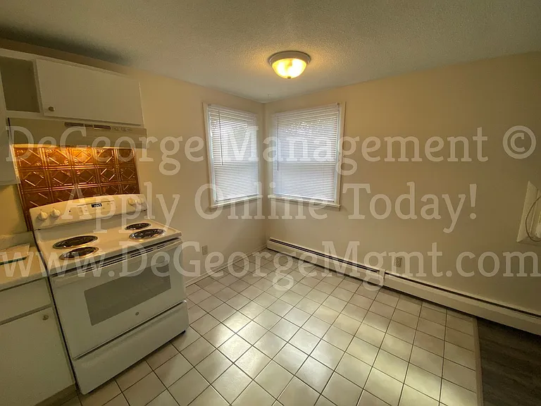 Walworth Garden Apartments — Photo 46