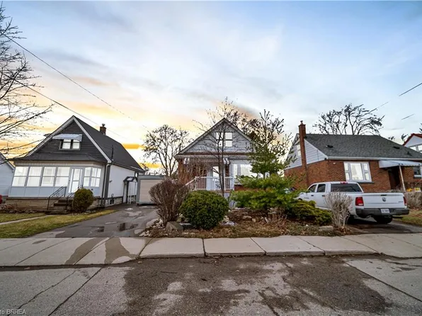 46 E 13th St, Hamilton, ON L9A 3Z3