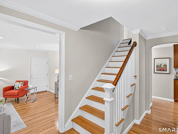 5th image of 24 Valley View Drive