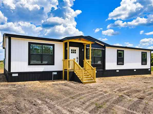2065 Vz County Road 3908, Wills Point, TX 75169