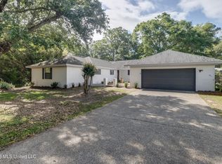 7 Keyser Ln, Gulfport, MS 39507