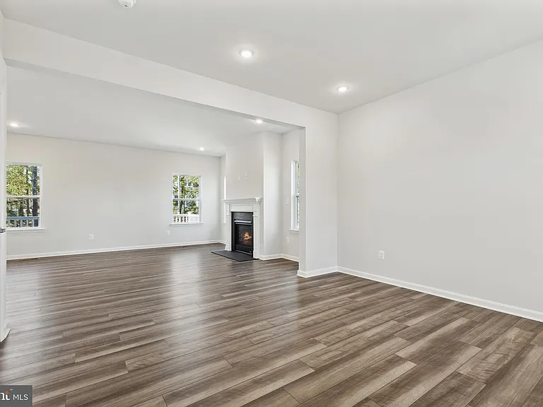173 Little Whim Rd — Photo 2