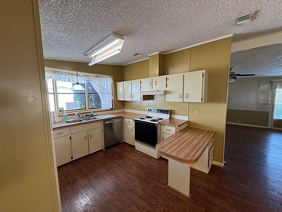 4th image of 229 Fairway Cir
