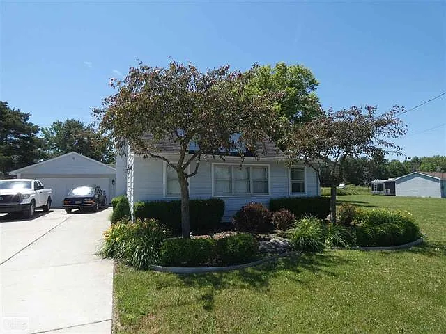5821 Markel Rd photo 1
