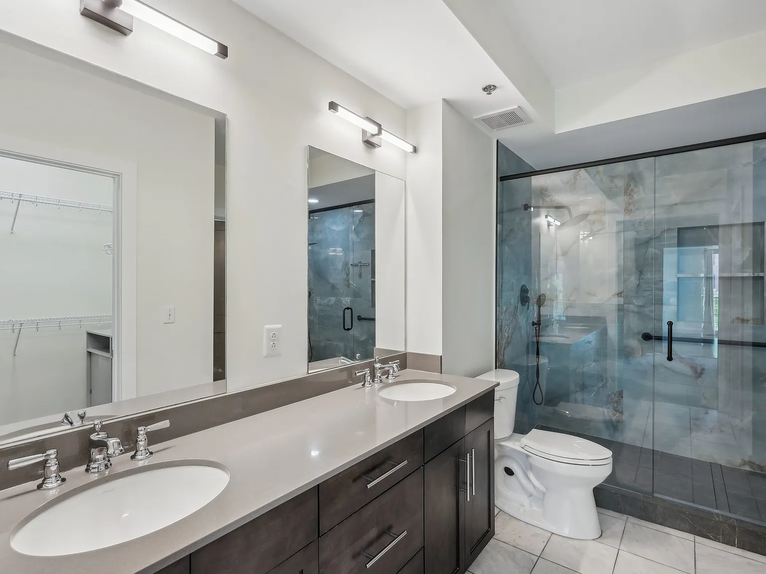 1 bed, 813 sqft, $2,100 — Photo 4