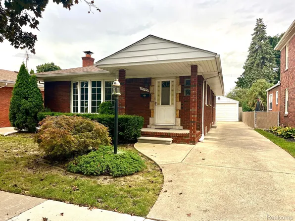 15297 Harrison Ave, Allen Park, MI 48101