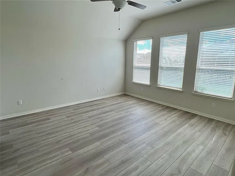 133 Salt Fork Dr — Photo 9