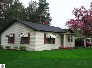 3215 N Coleman Rd, Coleman, MI 48618