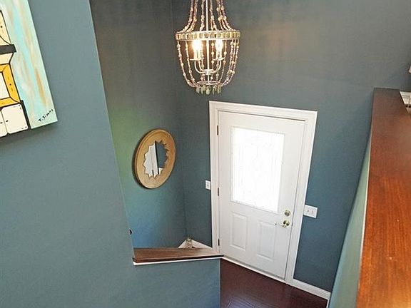 3rd image of 9077 Sequoia Ct