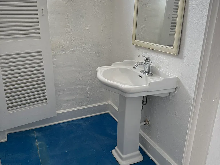 25 N Main St #MID DOWNSTAIRS — Photo 4