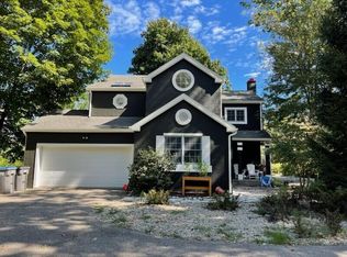 116 S Griffith St, New Buffalo, MI 49117