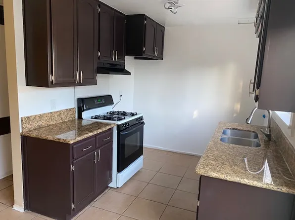 2239 N Buena Vista St, Burbank, CA 91504