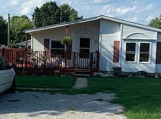 1627 W Saint Clair St, Vandalia, IL 62471