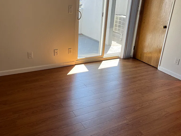 6407 Denny Ave — Photo 5