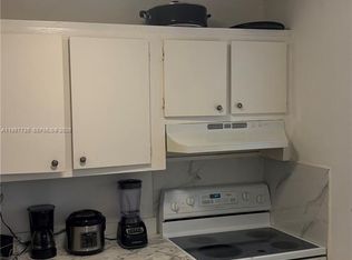 Village Homes And Condos, Palmetto Bay, FL 33157