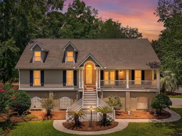200 Castle Harbor Dr, Summerville, SC 29483