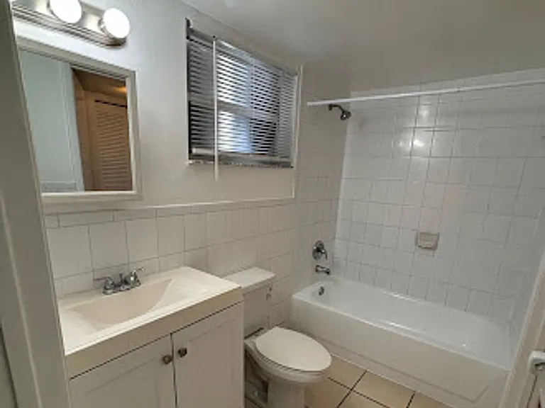 424 SW 12th Ave — Photo 5
