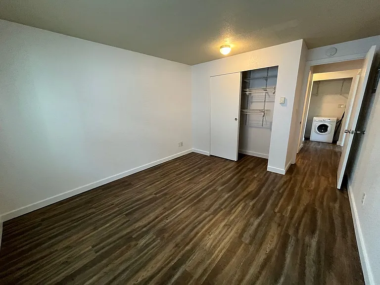Park Place Apartments — Photo 1