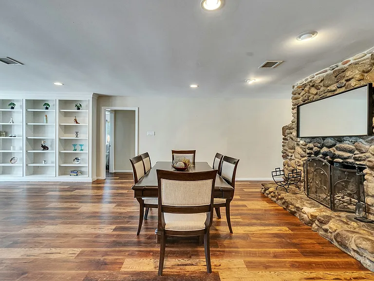 8402 Matthews Ln #1 — Photo 31