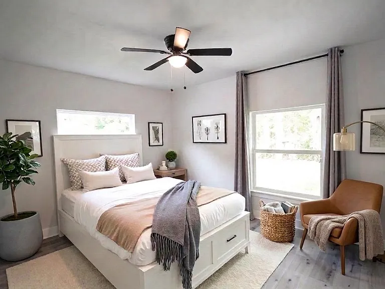 4102 NW 26th Dr — Photo 16