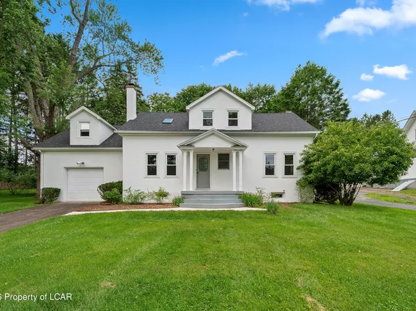 331 Overbrook Ave, Dallas, PA 18612