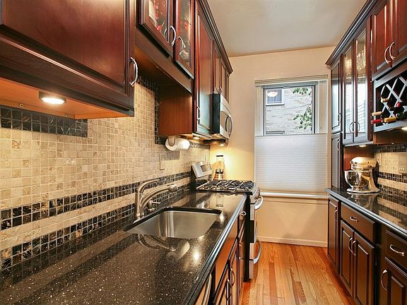 3rd image of 91 Payson Ave APT 6G