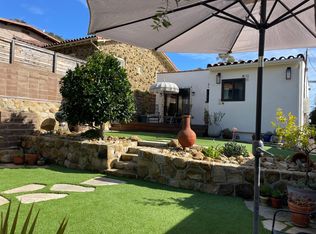 1007 E Canon Perdido St, Santa Barbara, CA 93103