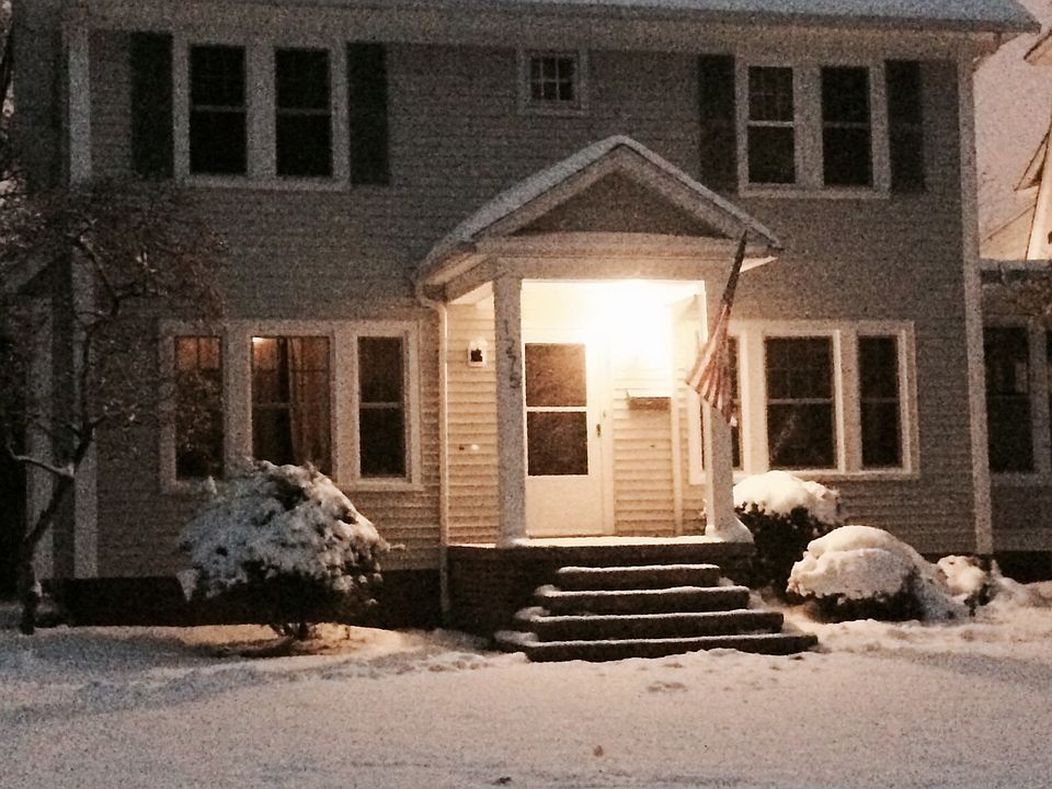 1st image of 1275 Manor Park Ave