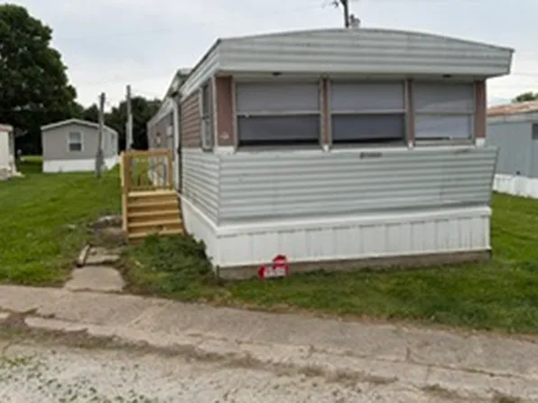 804 N Jefferson St #13, Silver Lake, IN 46982