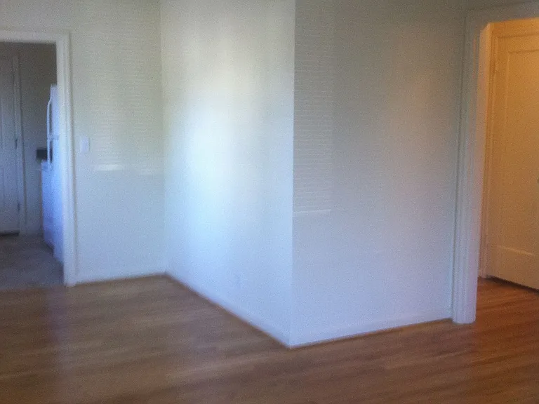 6535 N Greeley Ave — Photo 5