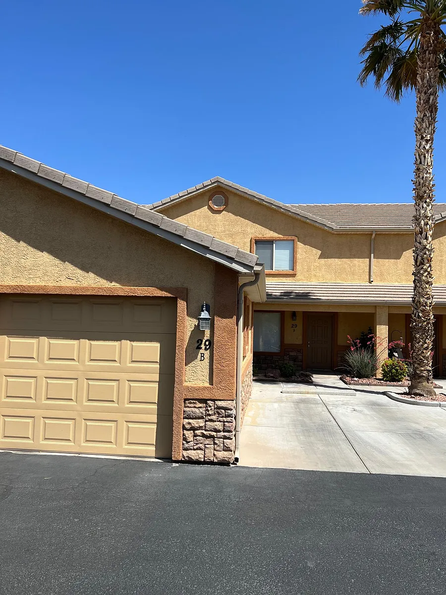 One Car Garage Included - 717 Hafen Ln #29B