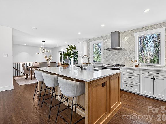 5th image of 3717 Riverbend Rd