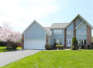 4992 Eastbrooke Pl, Williamsville, NY 14221