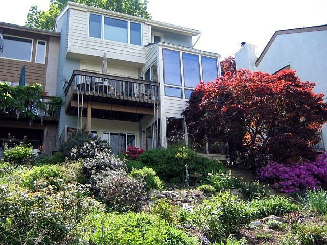 Rear Exterior (toward lake)