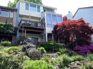 2001 Chadds Ford Dr, Reston, VA 20191