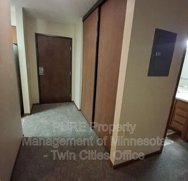 221 Grand Ave W #204 — Photo 14