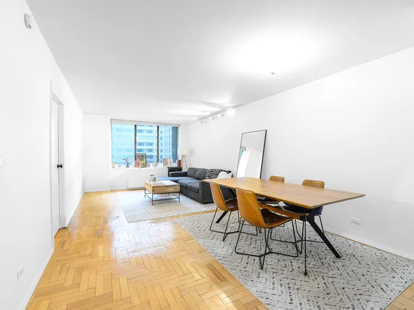 220 East 65th Street image 1 of 18