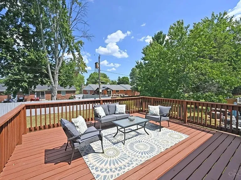 8608 Linderwood Ln — Photo 32