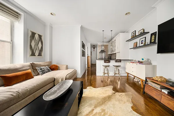 Sold by Compass | media 9