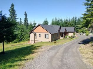 100 Thimbleberry Dr, Castle Rock, WA 98611