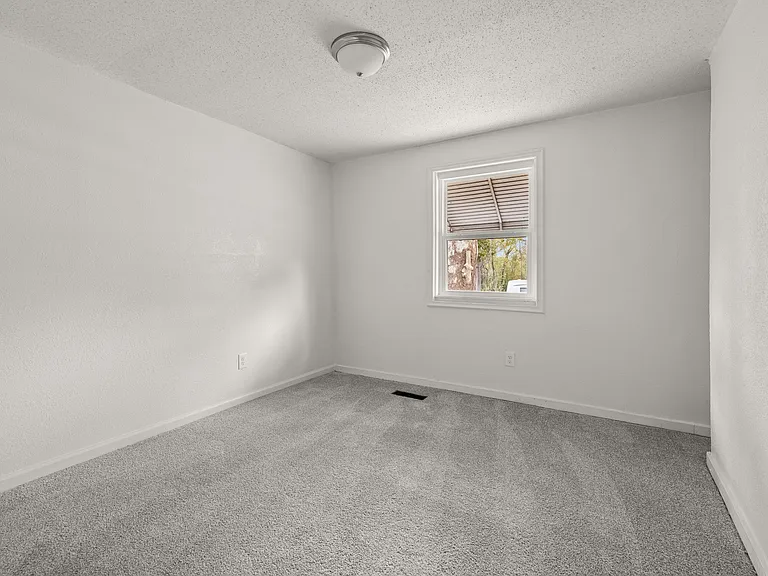 1893 Princeton Ct SW — Photo 13