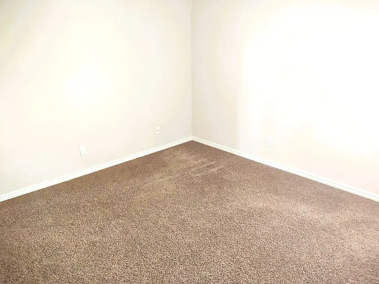 7332 Meadow Sage Dr — Photo 24